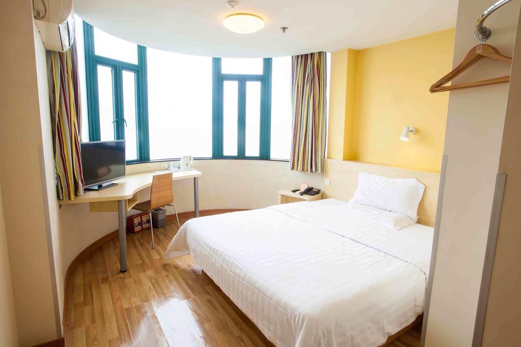 7Days Inn Dalian Heishijiao Software Park Экстерьер фото